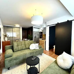 Apartament Laciarska ~ 200m Main Square ~ Self Check-in 20h, Wrocław